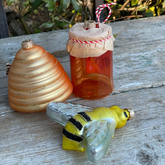 Martha Stewart glass honey bee ornaments - Picture 3 of 6